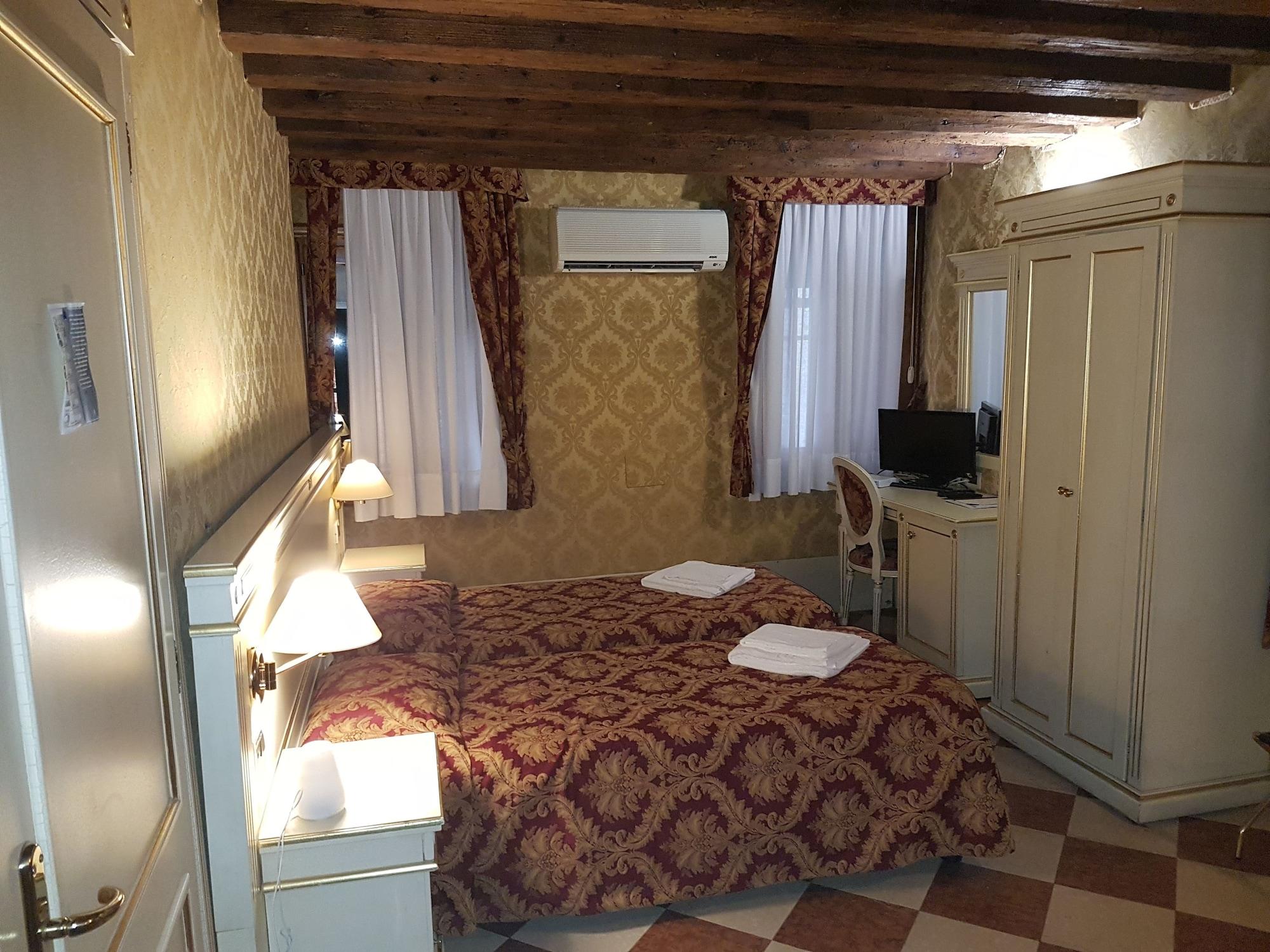 Casa Arte Hotel Venetië Buitenkant foto