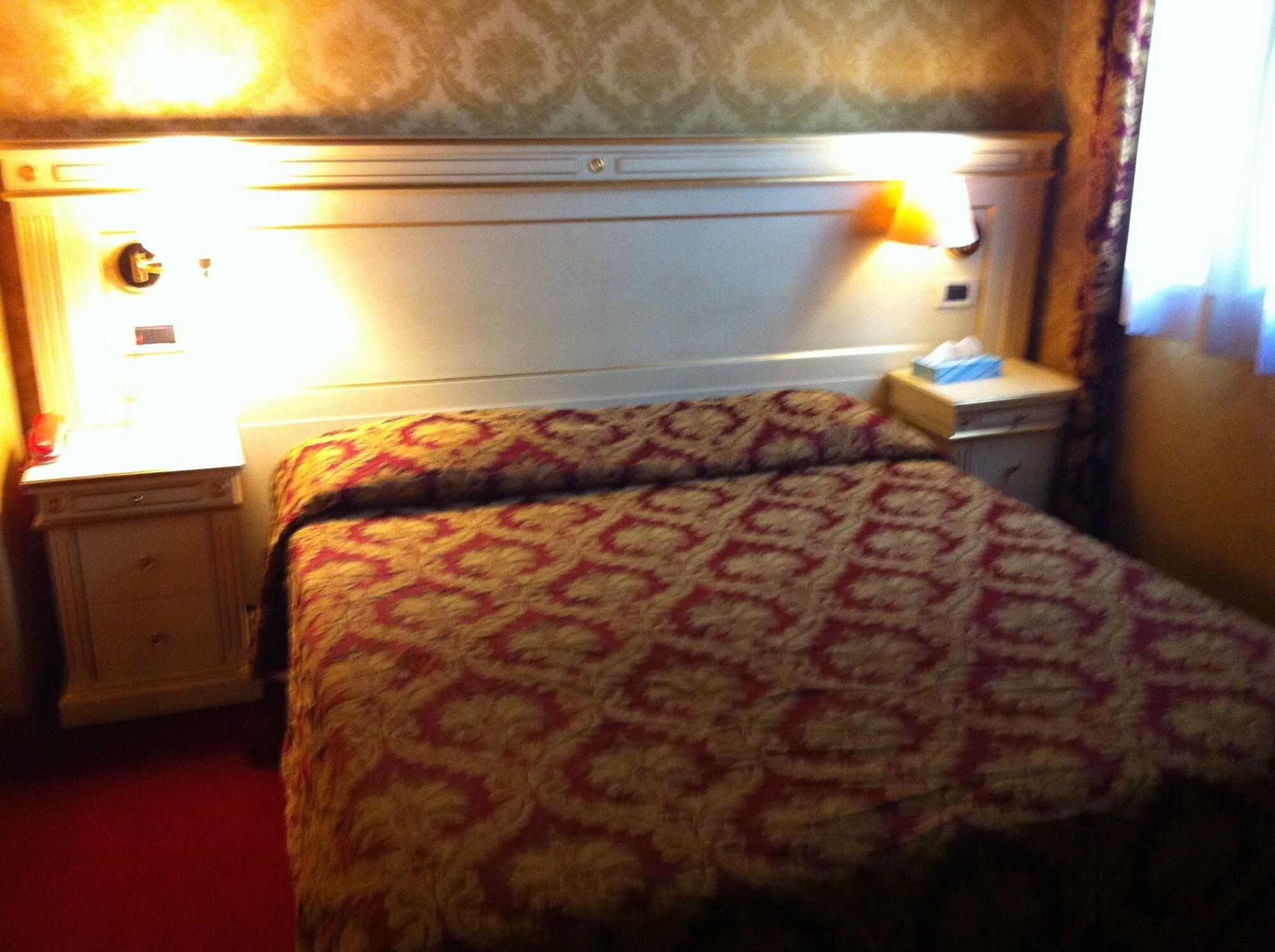 Casa Arte Hotel Venetië Buitenkant foto